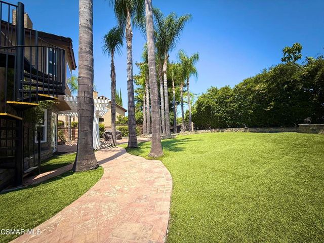 29608 Lazy Oak Place, Agoura Hills, CA 91301