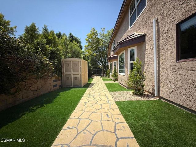 29608 Lazy Oak Place, Agoura Hills, CA 91301