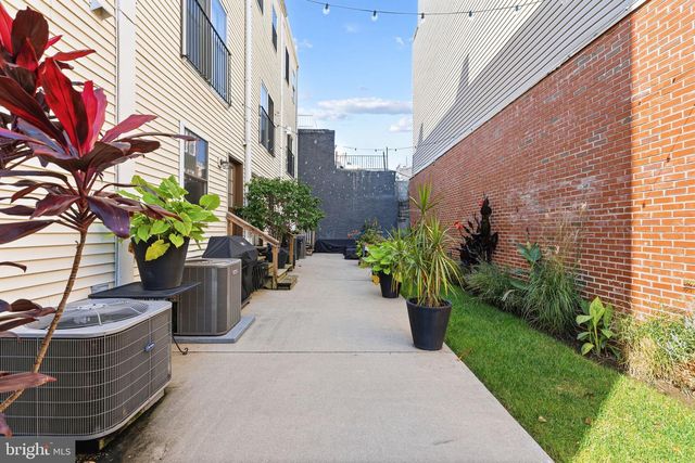 1303 SOUTH ST, Philadelphia, PA 19147
