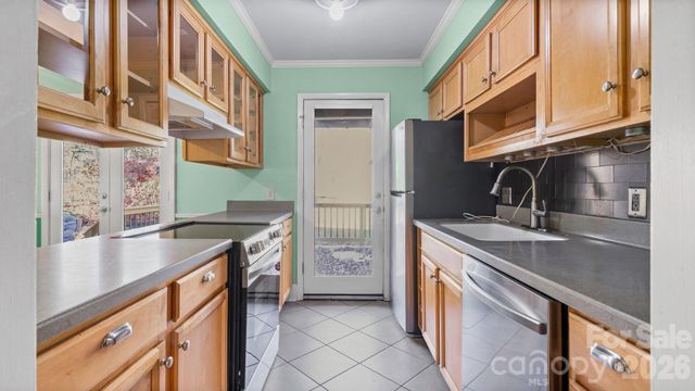 7221 Delta Lake Drive, Charlotte, NC 28215