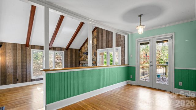 7221 Delta Lake Drive, Charlotte, NC 28215