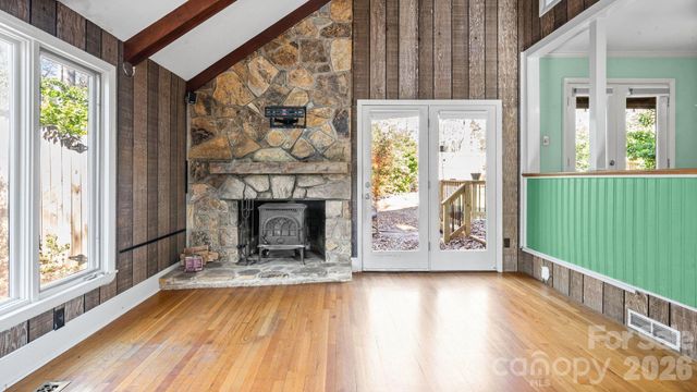 7221 Delta Lake Drive, Charlotte, NC 28215