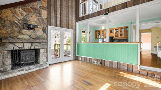 7221 Delta Lake Drive, Charlotte, NC 28215