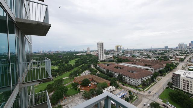5925 Almeda Rd 12113, Houston, TX 77004