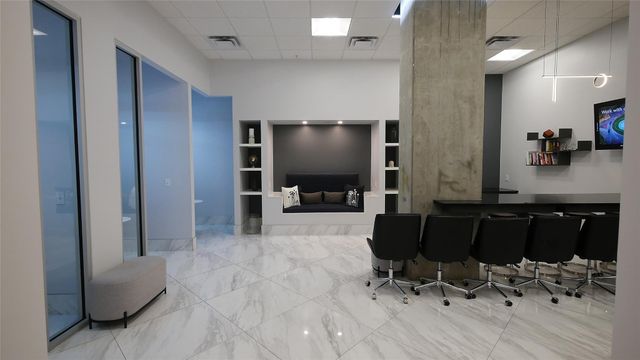 5925 Almeda Rd 12113, Houston, TX 77004