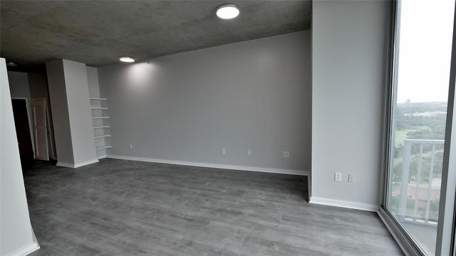 5925 Almeda Rd 12113, Houston, TX 77004