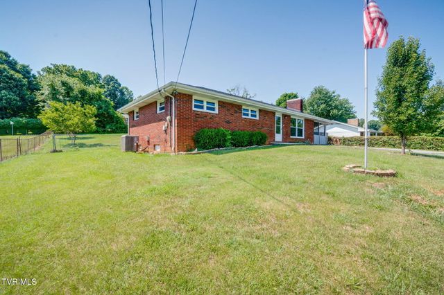 1815 Hutchinson Drive, Kingsport, TN 37660