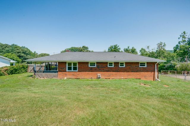 1815 Hutchinson Drive, Kingsport, TN 37660