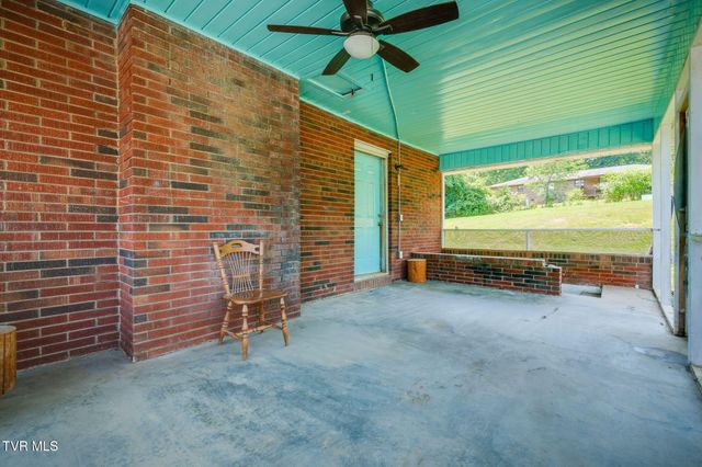 1815 Hutchinson Drive, Kingsport, TN 37660
