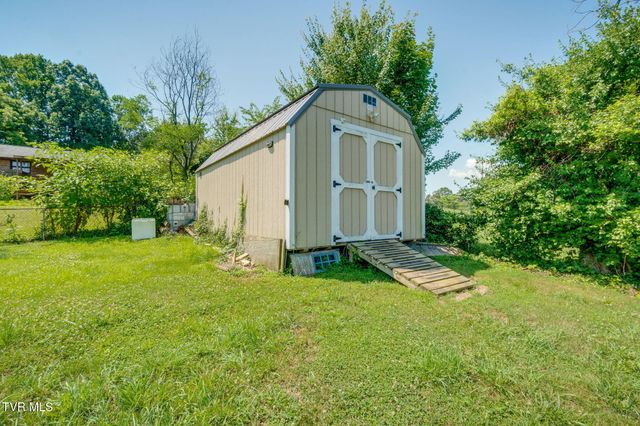 1815 Hutchinson Drive, Kingsport, TN 37660