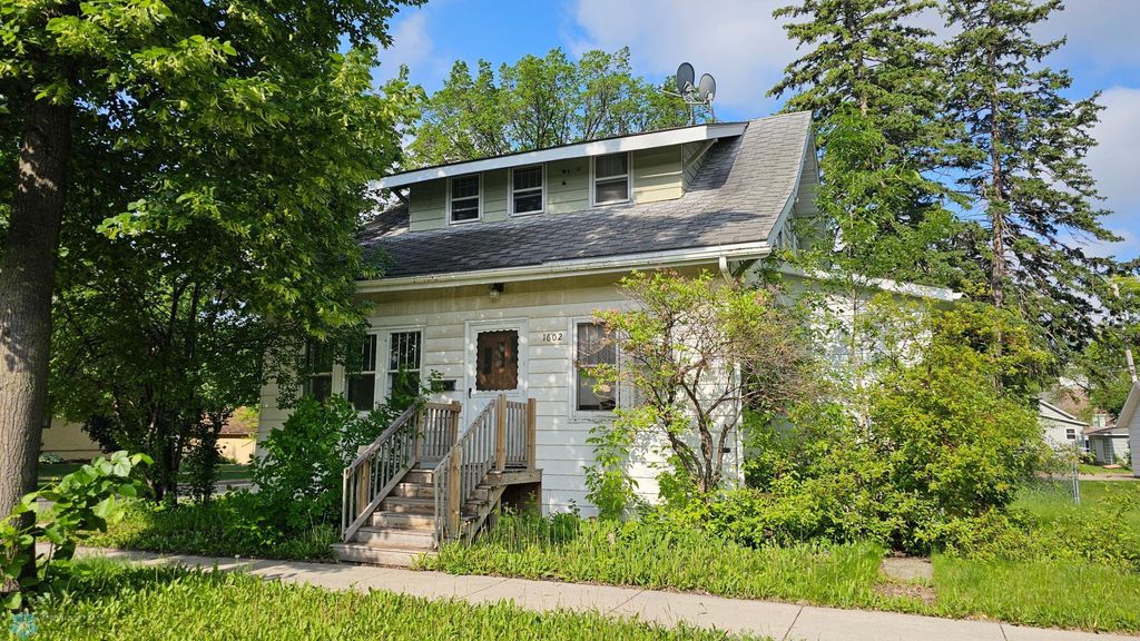 1602 11th Street N, Fargo, ND 58102