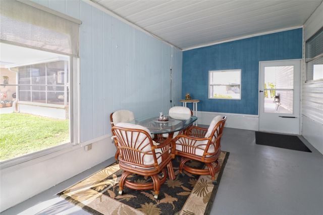 107 E SAINT JOHNS WAY, Apollo Beach, FL 33572