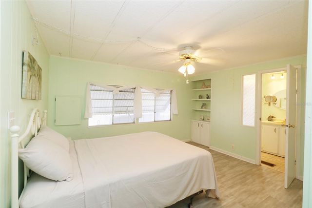 107 E SAINT JOHNS WAY, Apollo Beach, FL 33572