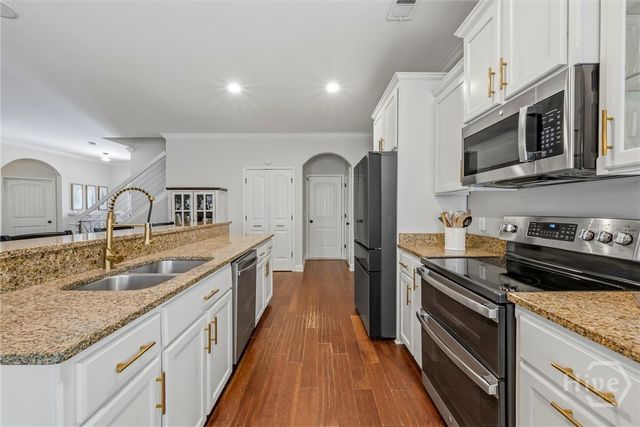 145 Jacobs Circle, Richmond Hill, GA 31324