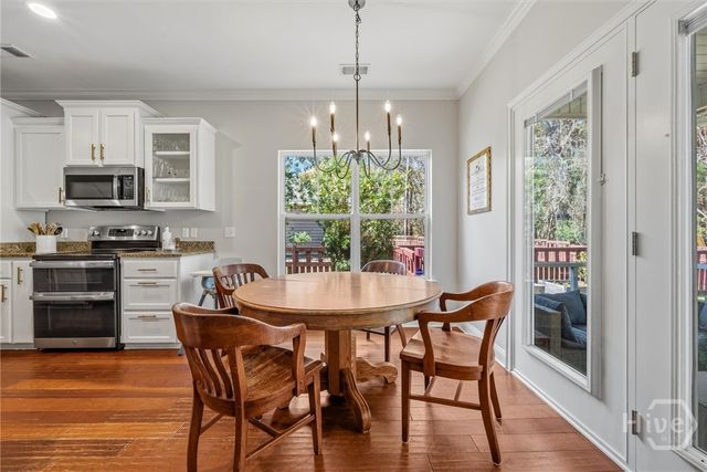 145 Jacobs Circle, Richmond Hill, GA 31324