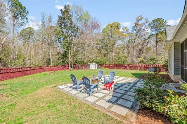 145 Jacobs Circle, Richmond Hill, GA 31324