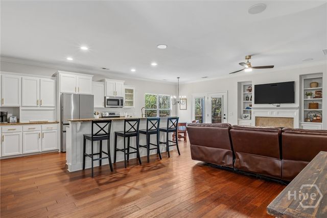 145 Jacobs Circle, Richmond Hill, GA 31324