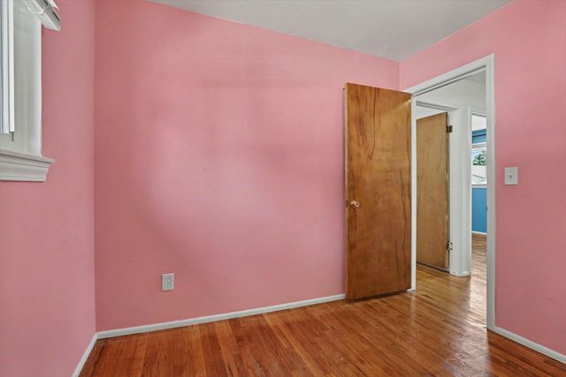 1302 Commonwealth Avenue, Ypsilanti, MI 48198