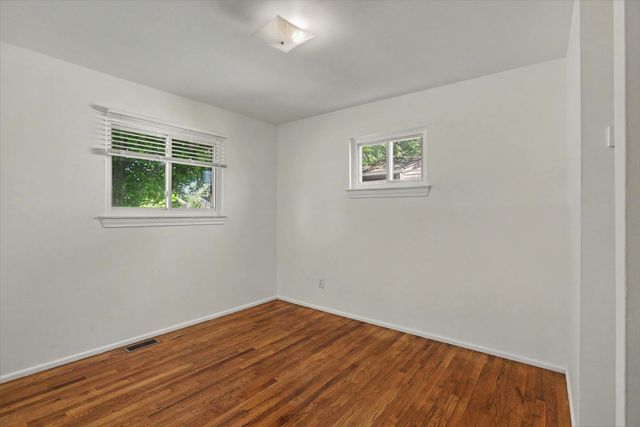 1302 Commonwealth Avenue, Ypsilanti, MI 48198
