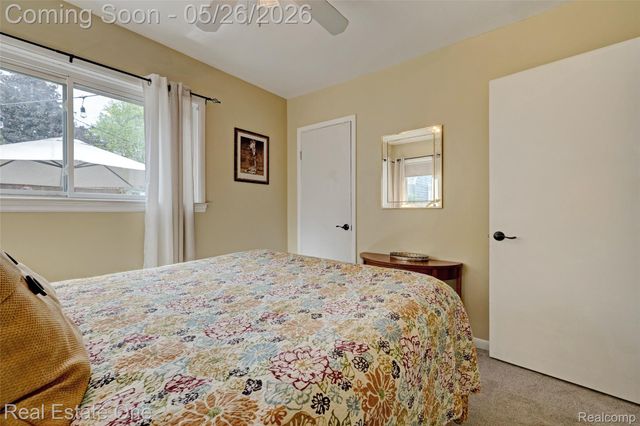 6394 Manson Drive, Waterford Charter Township, MI 48329