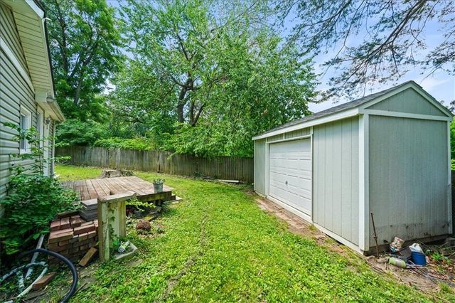 1524 S Home Avenue, Independence, MO 64052
