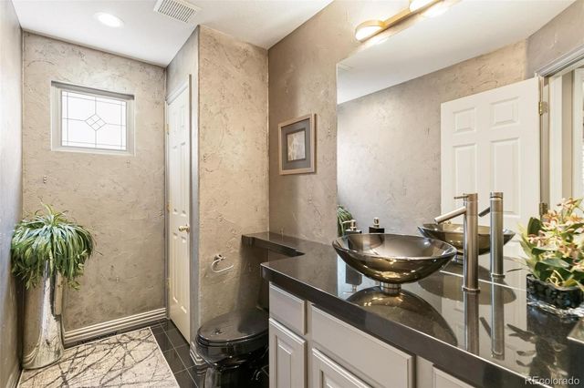 1011 S Valentia Street 62, Denver, CO 80247