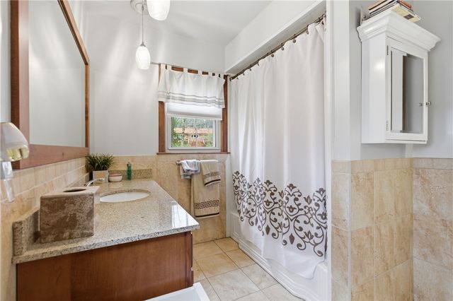 205 Woodland Drive, Neshannock Twp, PA 16105