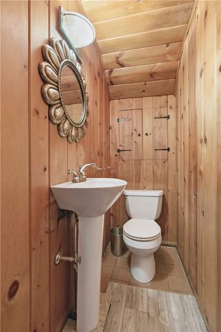 205 Woodland Drive, Neshannock Twp, PA 16105