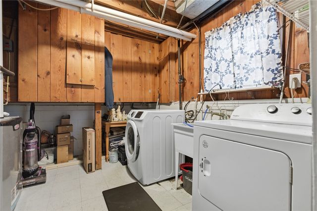 205 Woodland Drive, Neshannock Twp, PA 16105