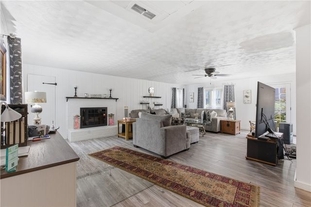 205 Woodland Drive, Neshannock Twp, PA 16105