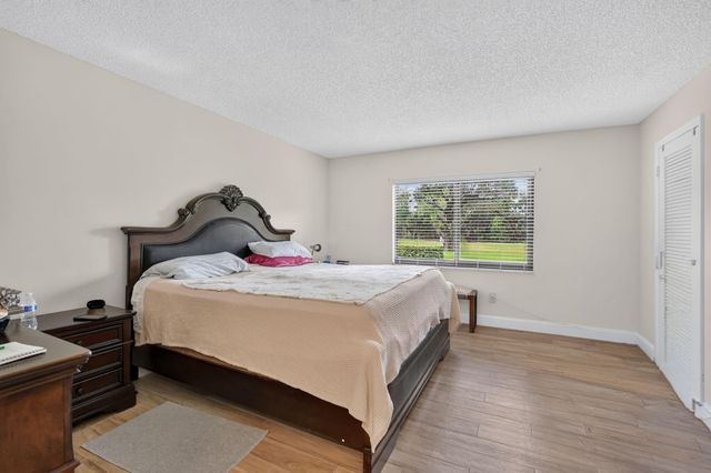 21211 Lago Circle C, Boca Raton, FL 33433