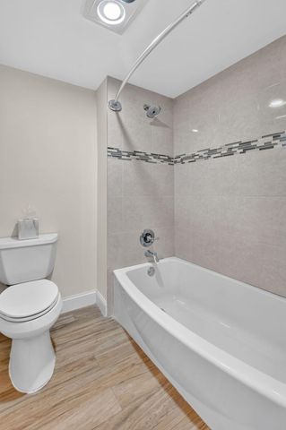 21211 Lago Circle C, Boca Raton, FL 33433