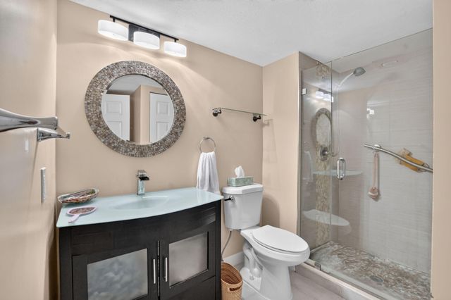 21211 Lago Circle C, Boca Raton, FL 33433