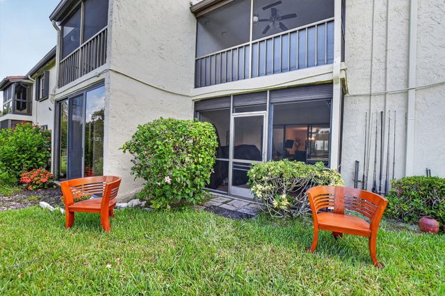 21211 Lago Circle C, Boca Raton, FL 33433
