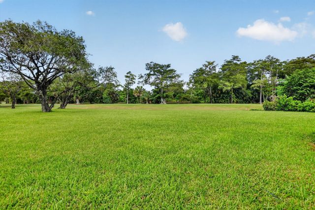 21211 Lago Circle C, Boca Raton, FL 33433