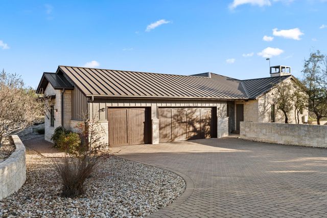 2560 Bell Springs RD, Dripping Springs, TX 78620