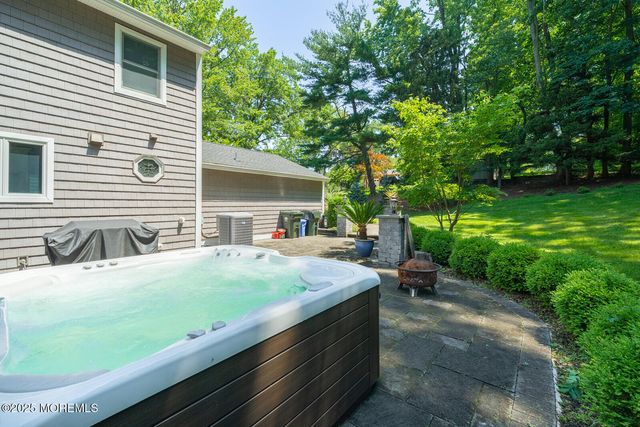5 Wedgewood Lane, Holmdel, NJ 07733