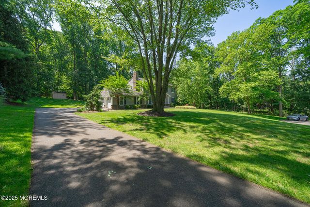 5 Wedgewood Lane, Holmdel, NJ 07733