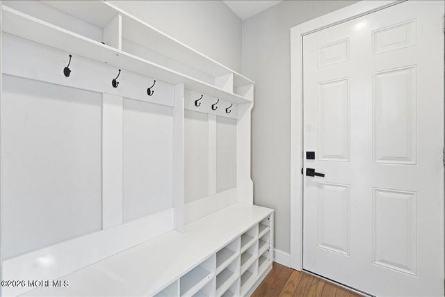 5 Wedgewood Lane, Holmdel, NJ 07733