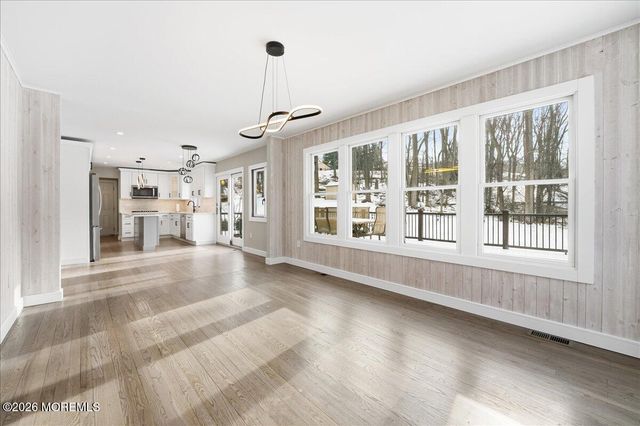 5 Wedgewood Lane, Holmdel, NJ 07733