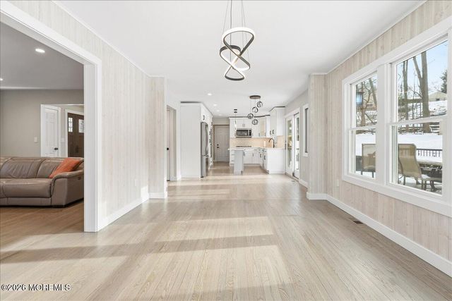 5 Wedgewood Lane, Holmdel, NJ 07733