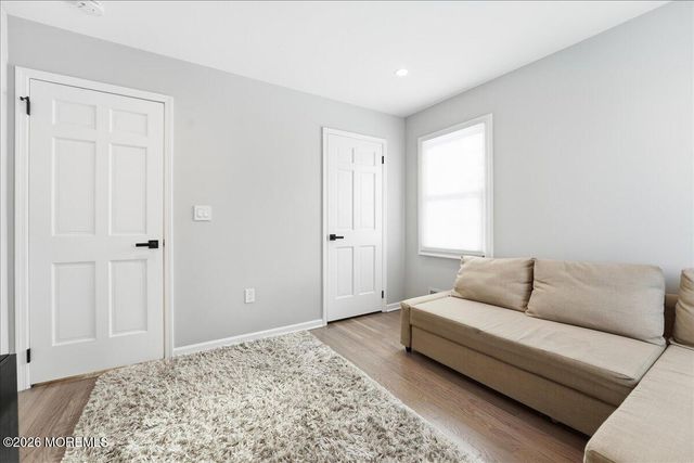 5 Wedgewood Lane, Holmdel, NJ 07733