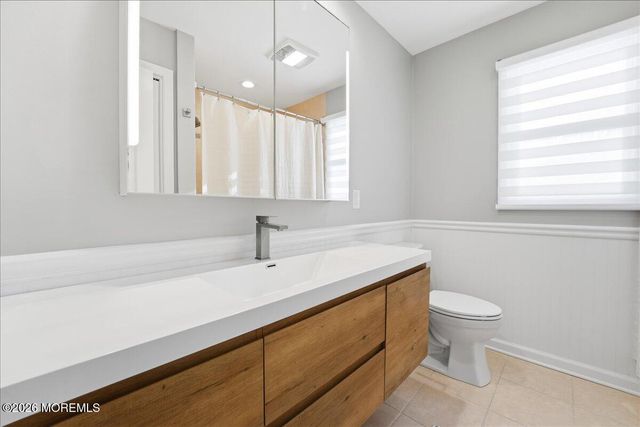 5 Wedgewood Lane, Holmdel, NJ 07733