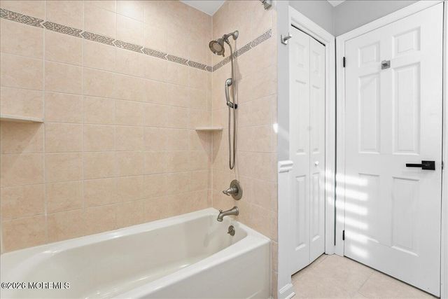 5 Wedgewood Lane, Holmdel, NJ 07733