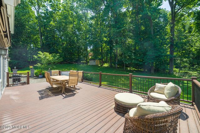 5 Wedgewood Lane, Holmdel, NJ 07733