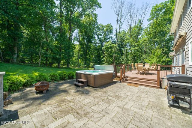 5 Wedgewood Lane, Holmdel, NJ 07733