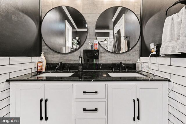 155 LAND OR DR, Ruther Glen, VA 22546