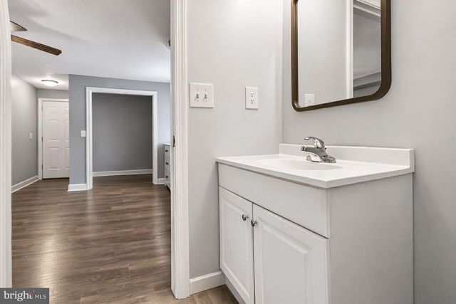 155 LAND OR DR, Ruther Glen, VA 22546