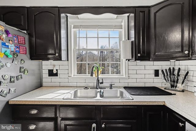 155 LAND OR DR, Ruther Glen, VA 22546