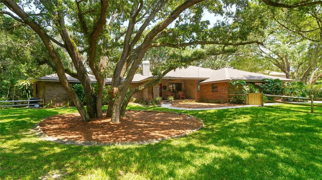 4855 HOYER DRIVE, Sarasota, FL 34241